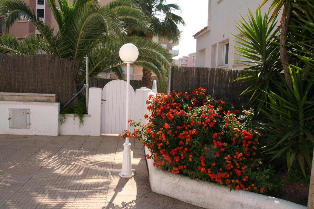 R142 Manila Resort Central Calafell Exterior photo