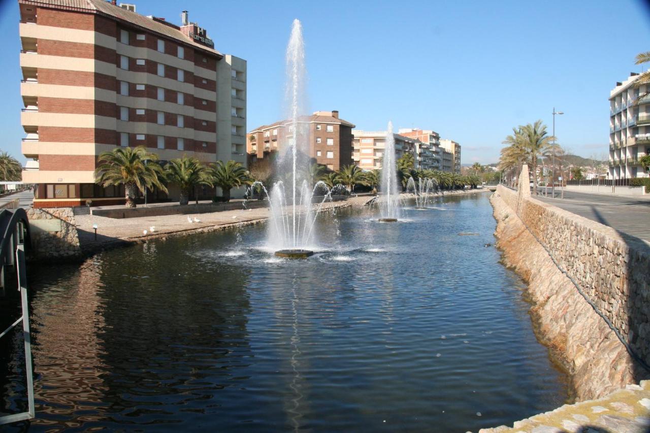 R142 Manila Resort Central Calafell Exterior photo